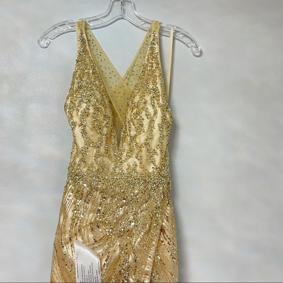 # Mac Duggal Light Gold Embellished Sequin Halter Neck Cross Back Gown - Picture 7 of 17